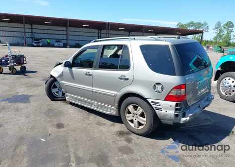 2005 Mercedes-Benz Ml 350 4Matic z USA, uszkodzony, nr VIN 4JGAB57E35A553395
